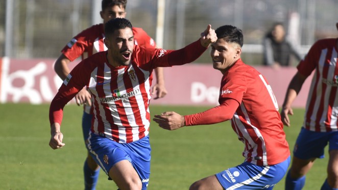 Víctor Ruiz celebra el único tanto del partido