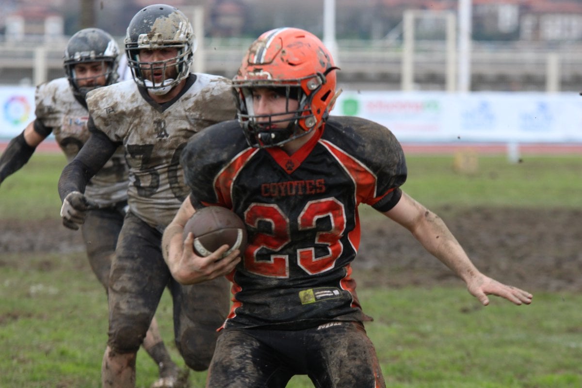 Santurtzi Coyotes vs Santiago Black Ravens