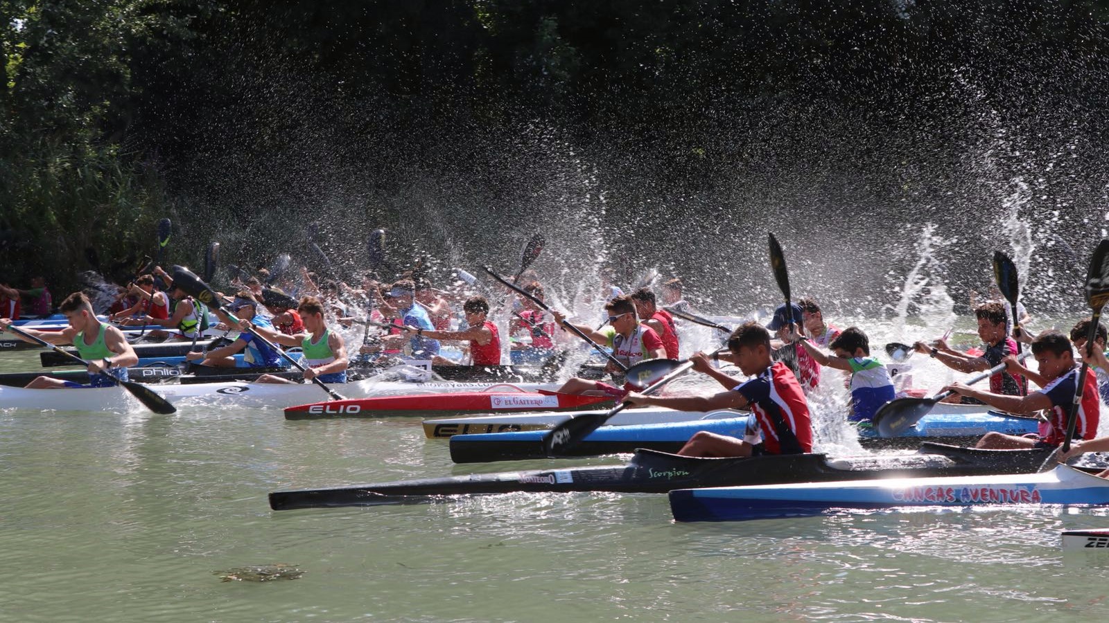 Salida mujer cadete K2. Foto Vía: S. B. W.