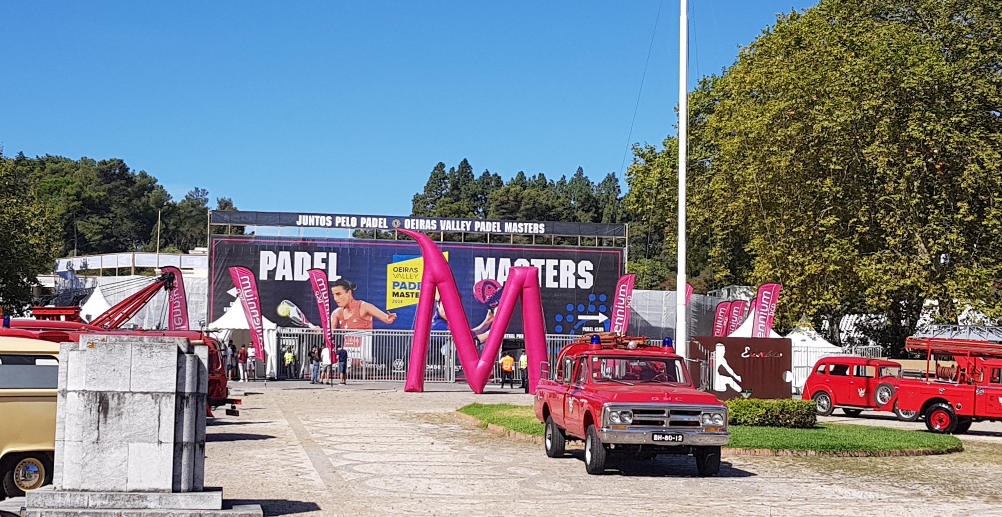 Entrada al Estadio Nacional. Foto @Vengo_Venenosa