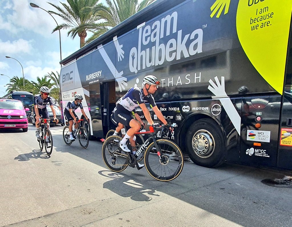Solo siete triunfos en la temporada consiguió el Qhubeka-NextHash, la escuadra de Doug Ryder está a un paso de descender de categoría/ FOTO: Qhubeka-NextHash