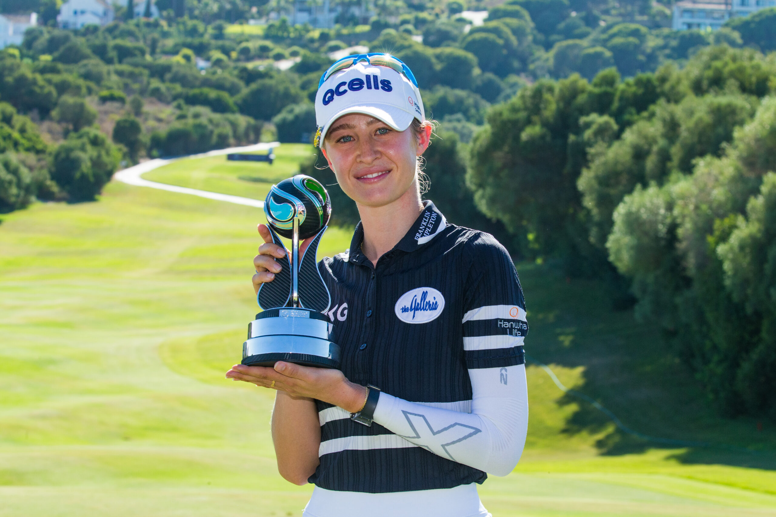 20/08/2023. Ladies European Tour 2022. Aramco Team Series Sotogrande, La Reserva Club de Sotogrande, Sotogrande. Spain. August 18-20 2022. Nelly Korda of the USA  with the trophy. Credit: Tristan Jones/LET