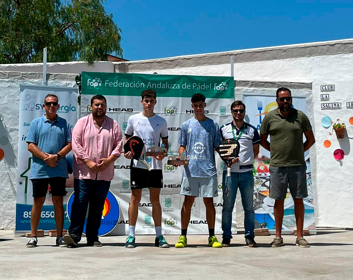 Santi Pineda y Alejandro Jerez muestran su talento y consiguen la victoria en la prueba ABS 3000 Torneo Club La Salina