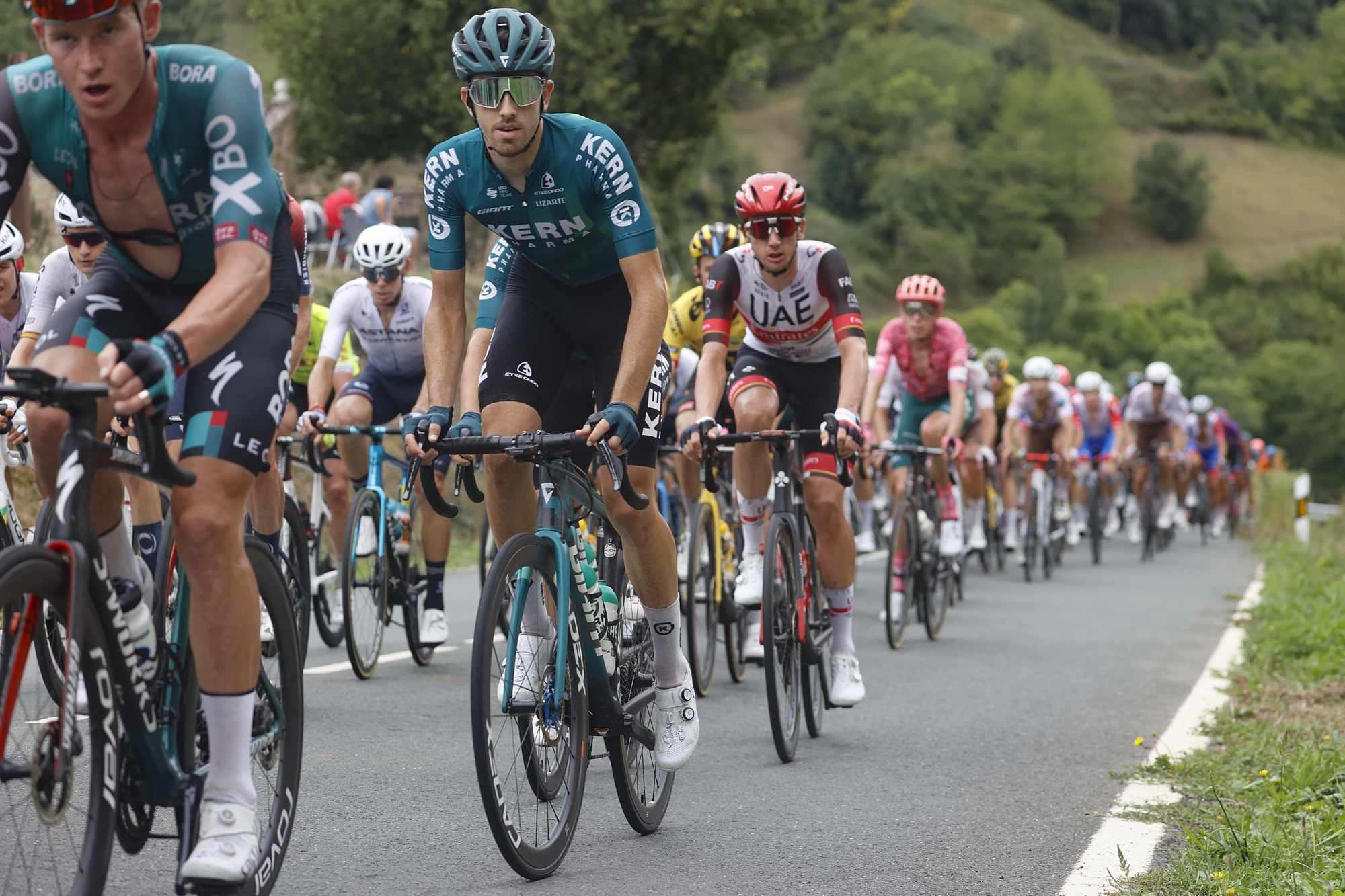 Vuelta Espana 2022 - 77th edition - 7th stage - Camargo - Cistierna 190 km - 26/08/2022 - Equipo Kern Pharma - photo Luis Angel Gomez/SprintCyclingAgency©2022