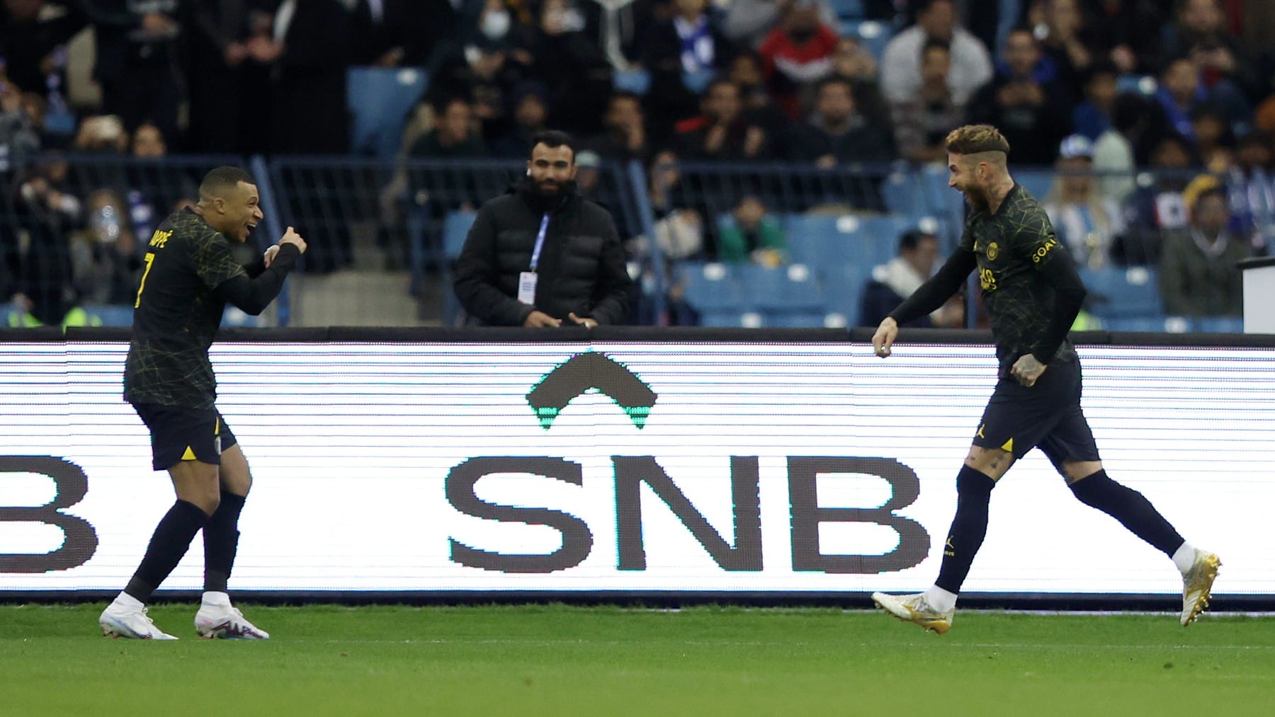 Mbappé y Sergio RAmos psg