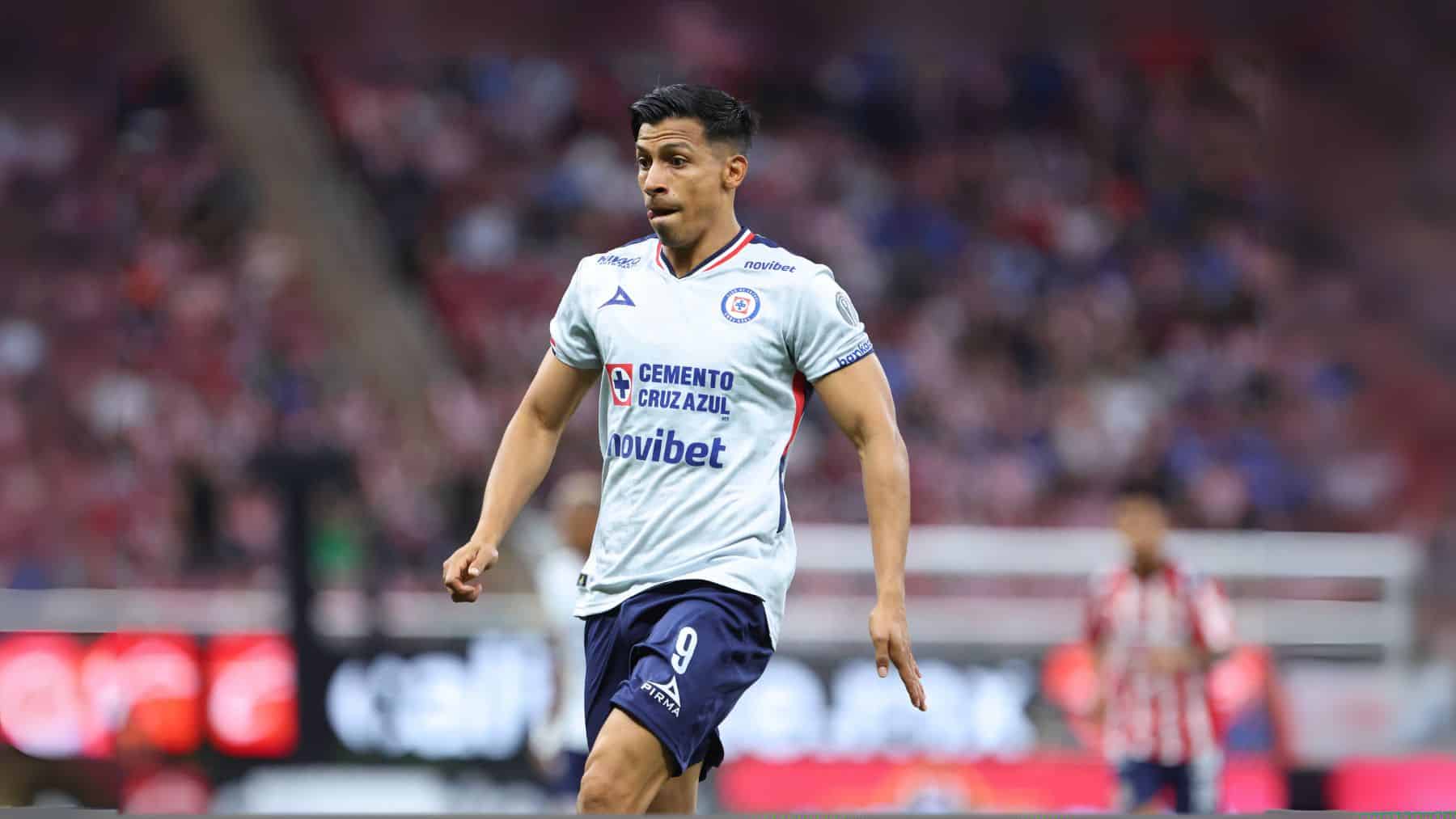 Liga MX: Cruz Azul derrota a Chivas en el Akron, aunque la lesión de Sepúlveda empaña el triunfo