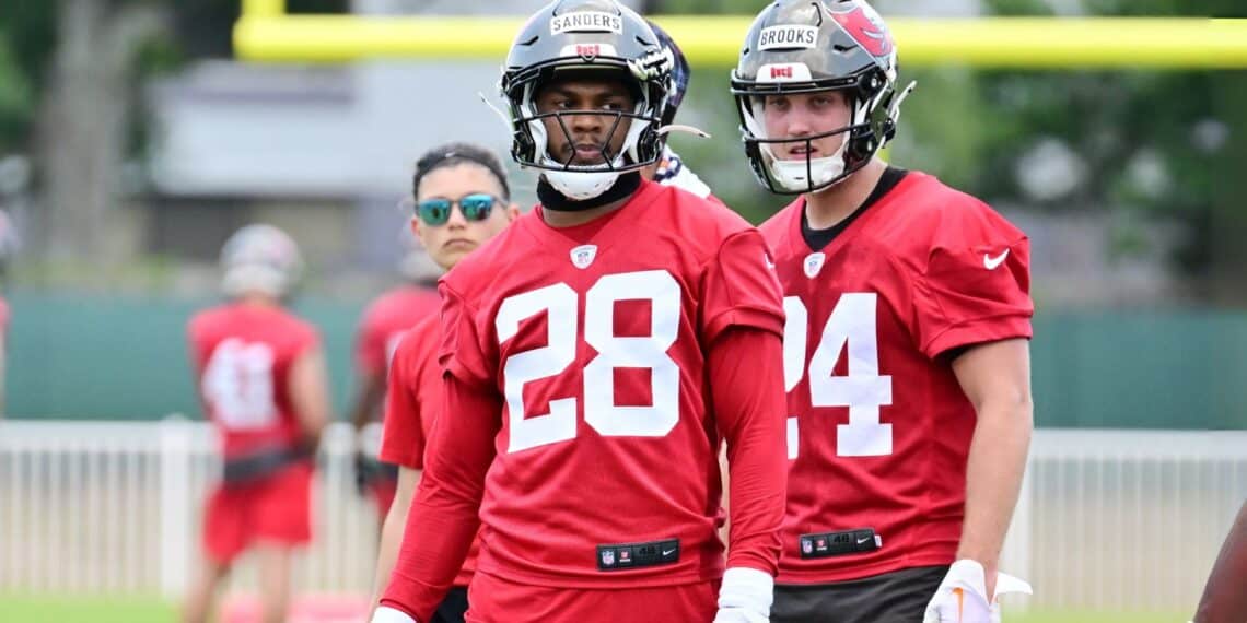 Sanders recortado por Tampa Bay