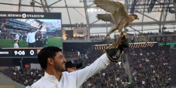 Carlos Vela recibió homenaje del LAFC en su despedida de la MLS