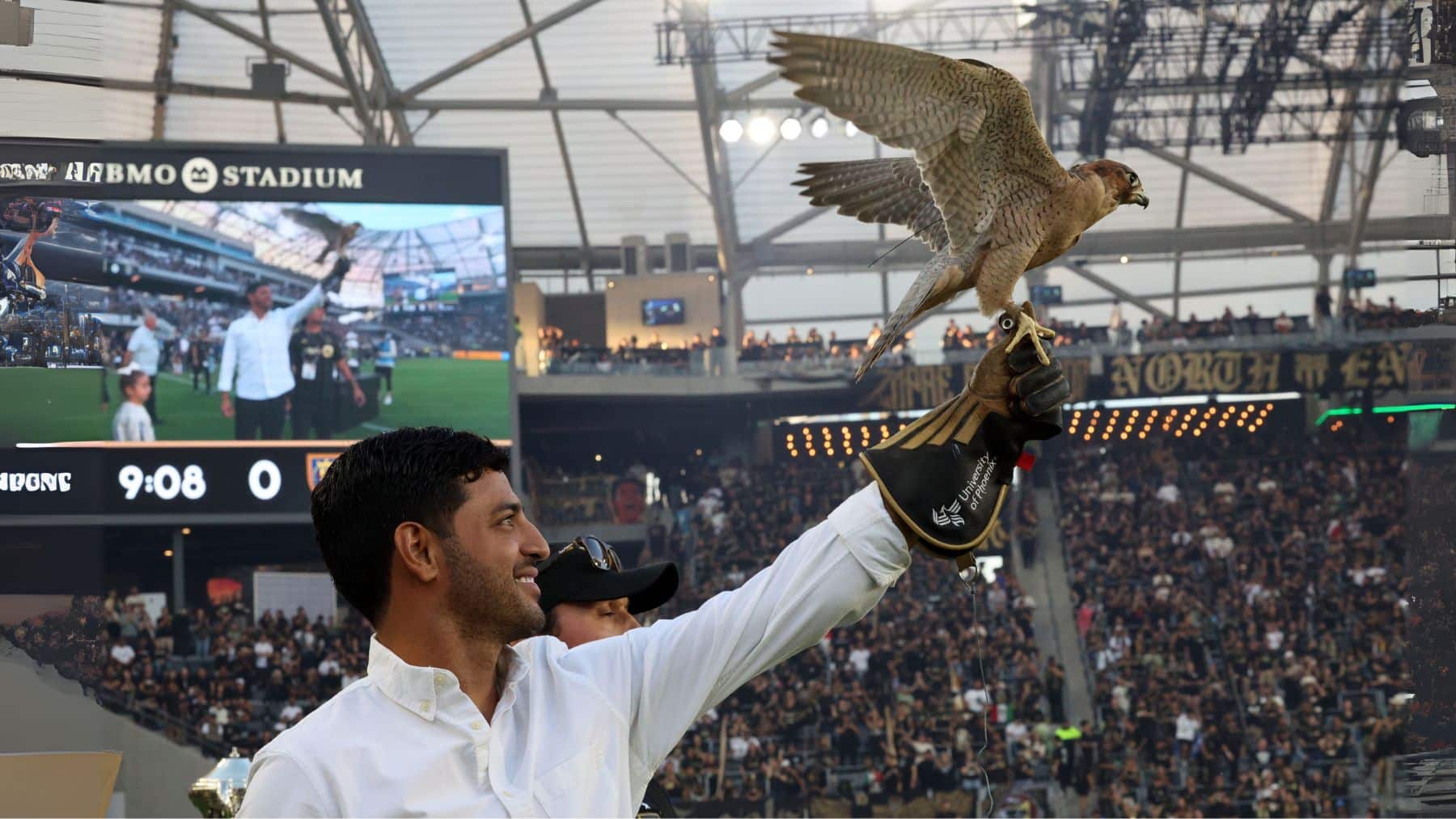 Carlos Vela recibió homenaje del LAFC en su despedida de la MLS