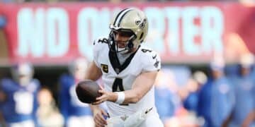 Derek Carr: el mariscal que se niega a cerrar la puerta de la NFL