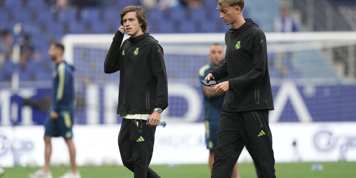 Álvaro Carreras y Dean Huijsen fichajes Real Madrid