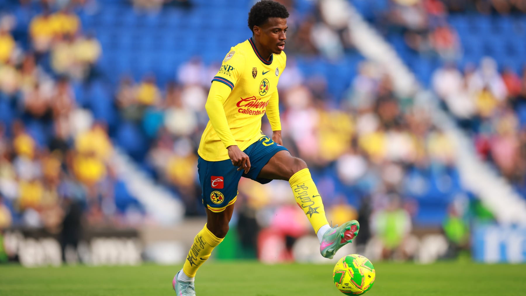 Javairo Dilrosun apunta a ser nuevo jugador de Tigres tras su paso con las Águilas del América de la Liga MX y el LAFC de la MLS.