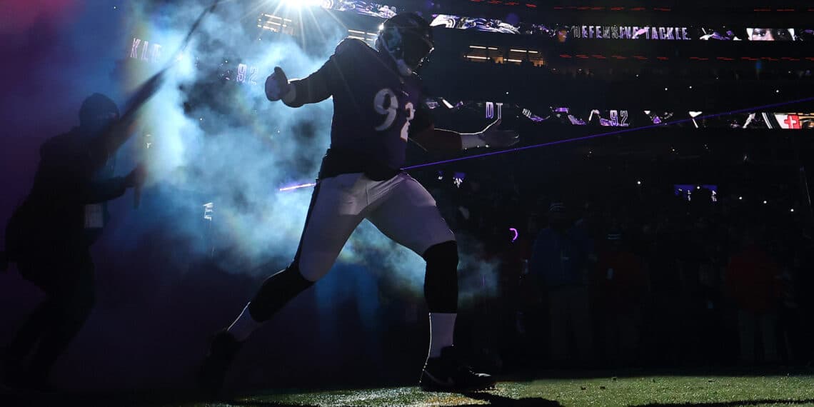 Ravens pierden a defensivo estrella para enfrentar a Chiefs