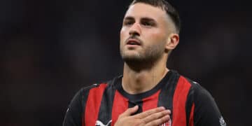 Santi Giménez rompe sequía con el AC MIlan
