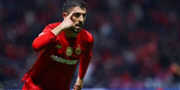 Toluca goleó a Monterrey con triplete de Paulinho
