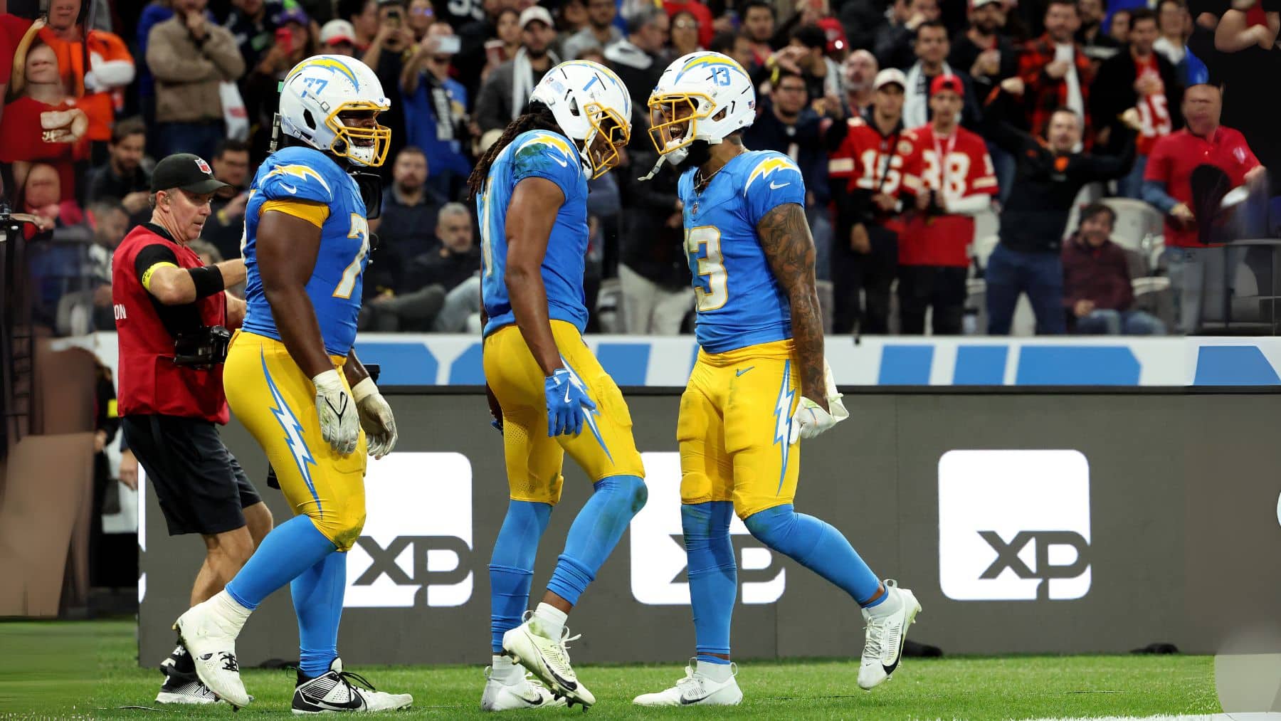 Chargers vencen 27-21 a Chiefs en Brasil y abren la NFL 2025 con sorpresa