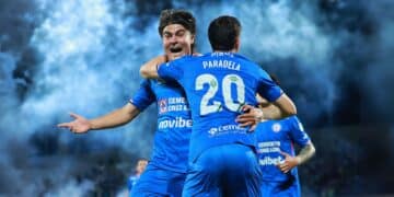 Cruz Azul sobrevive al vértigo y asalta el liderato del Apertura 2025