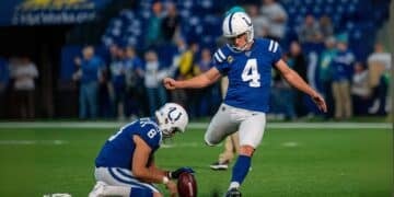 Los pateadores históricos de la NFL: entre la longevidad, la precisión y la grandeza en momentos decisivos
