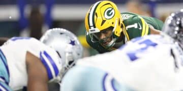 "¡Esto no es fútbol!": El "Tush Push" de Eagles desata la furia de Micah Parsons y reaviva la polémica en la NFL