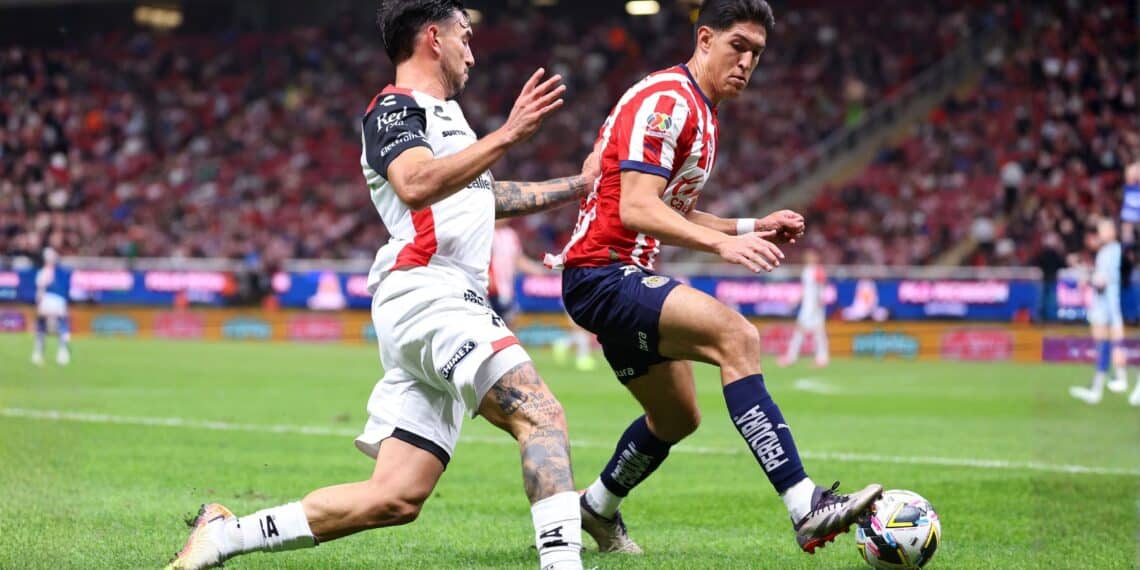 Clásico Tapatío cambia de horario: Chivas vs Atlas se adelanta y genera molestia en la afición