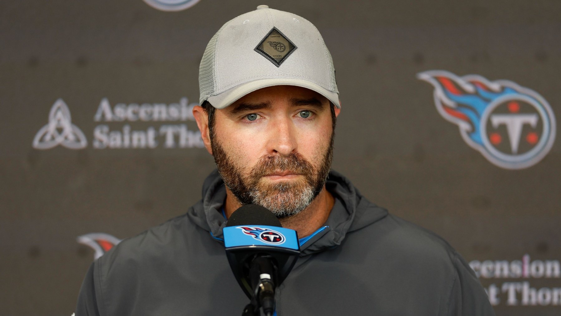 Titans despidieron a Brian Callahan después de temporada y media