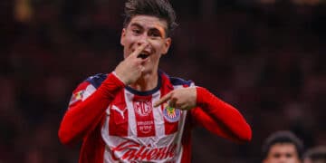 Armando y Bryan González anotan para que Chivas derrote a Mazatlán