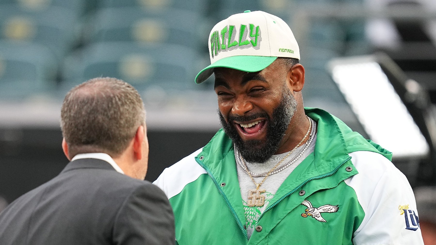 Brandon Graham, campeón del Super Bowl LIX sale del retiro para ayudar a los Eagles