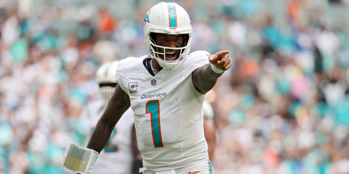 Tua Tagovailoa se disculpa con sus compañeros por críticas