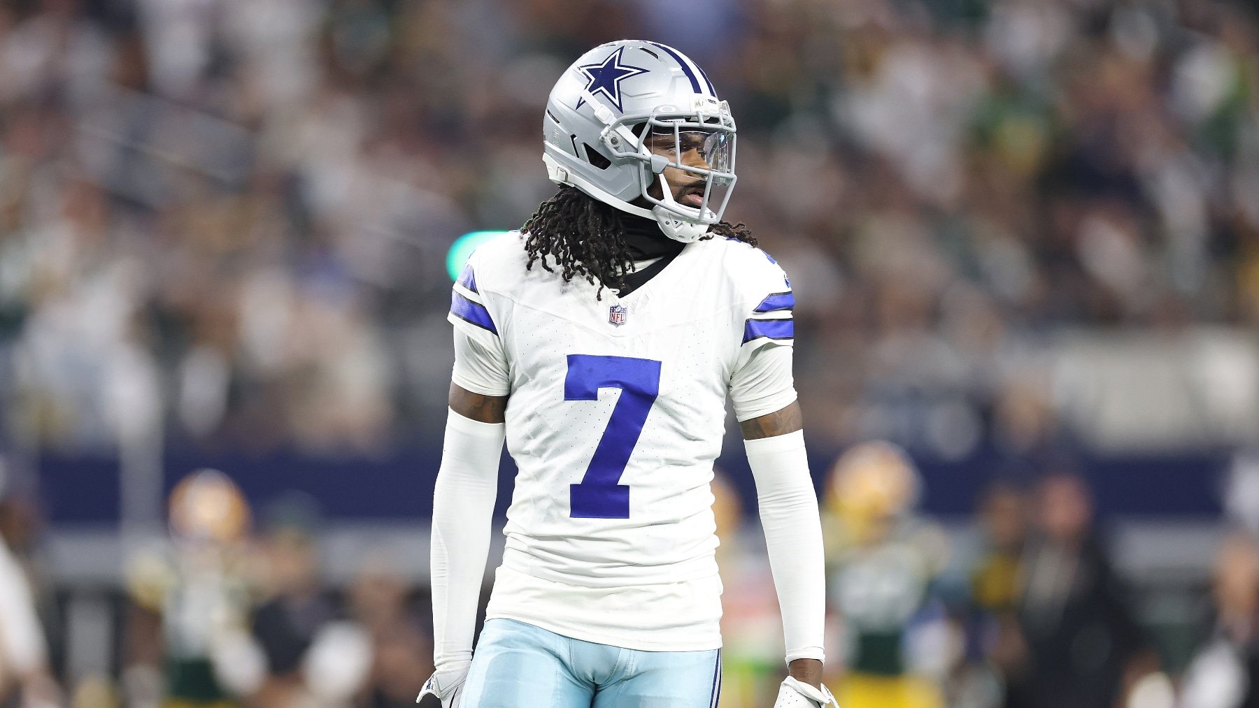 La extraña razón por la que Trevon Diggs queda fuera en la Semana 7