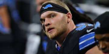 Aidan Hutchinson rompe el mercado de la NFL al aceptar una extensión de contrato de cuatro años y 180 millones de dólares.