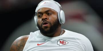 Mike Pennel regresa a los Chiefs para una tercera etapa