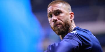 La Comisión Disciplinaria de la Liga MX decidió multar a Sergio Ramos por sus críticas al arbitraje de Luis Enrique Santander.