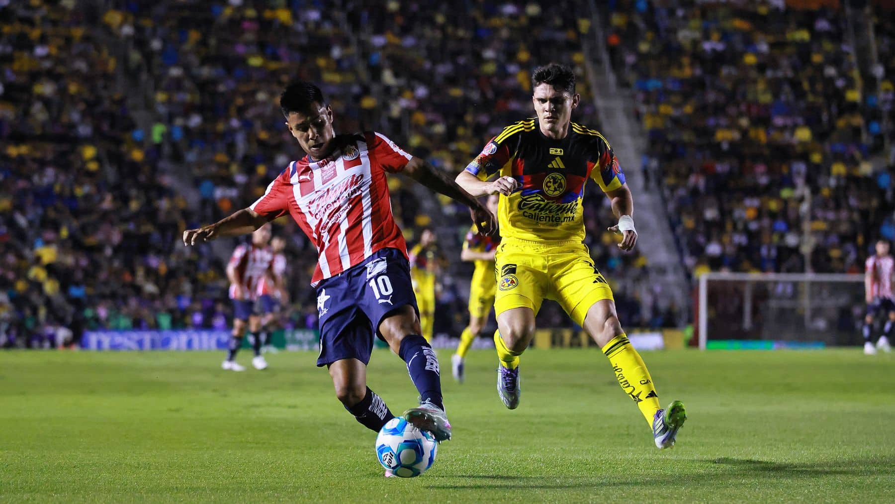 Clásico de Gigantes en Arizona: América y Chivas se Miden en Amistoso de Fecha FIFA