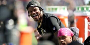 John Harbaugh rompe el silencio sobre el estado real de Lamar Jackson