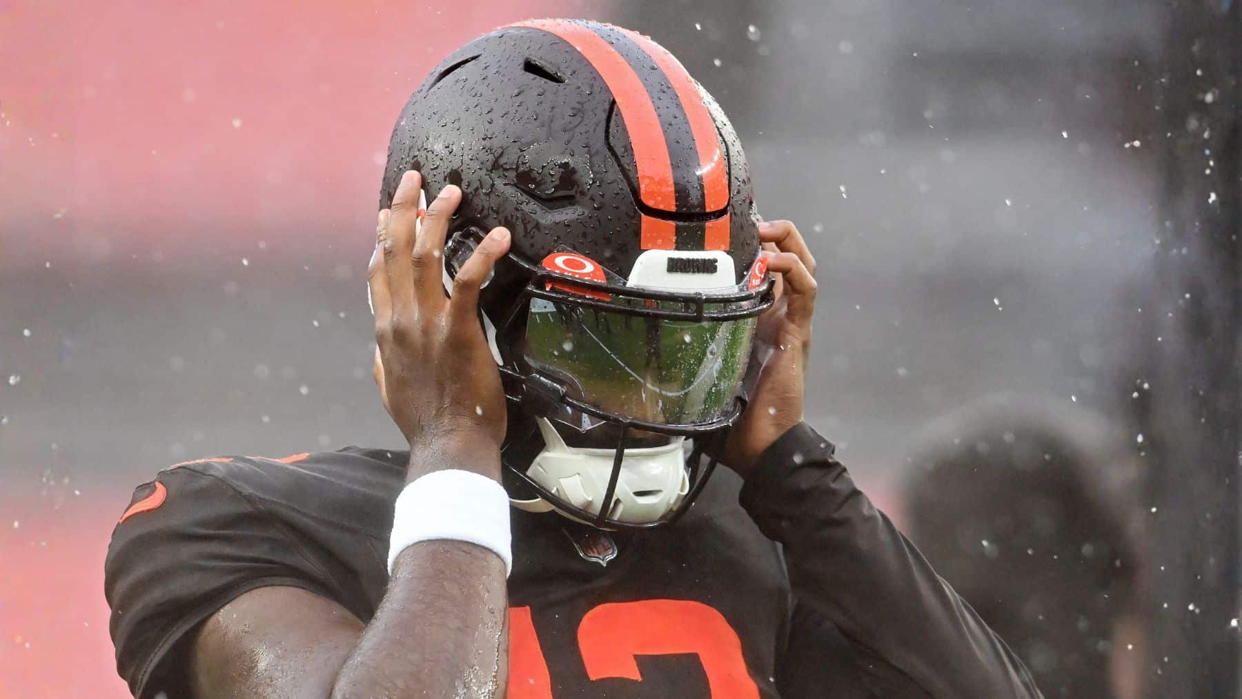 Los Browns Ponen Fecha de Caducidad a Dillon Gabriel y Preparan el Debut de Shedeur Sanders