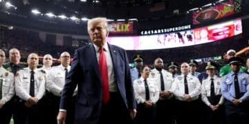 Super Bowl LX: ¿Agentes de ICE en el Levi's Stadium? La Polémica que Rodea el Show de Bad Bunny