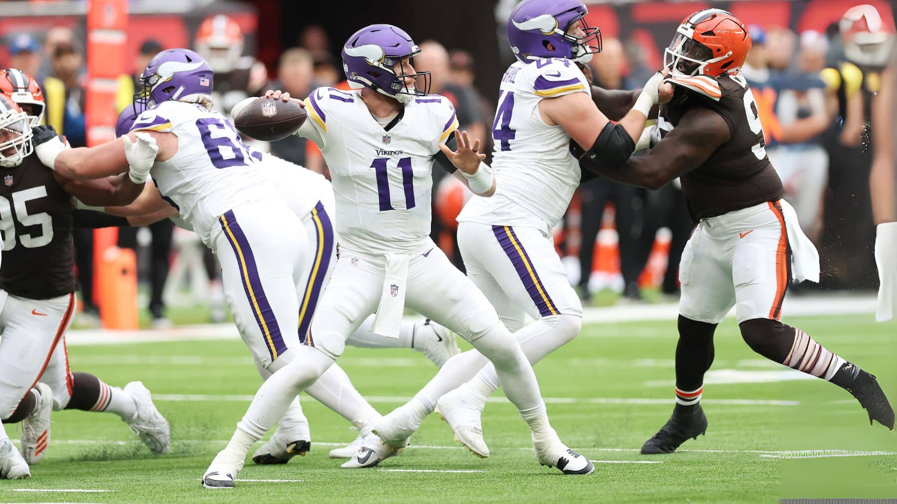 Vikings vencen a Browns en Londres