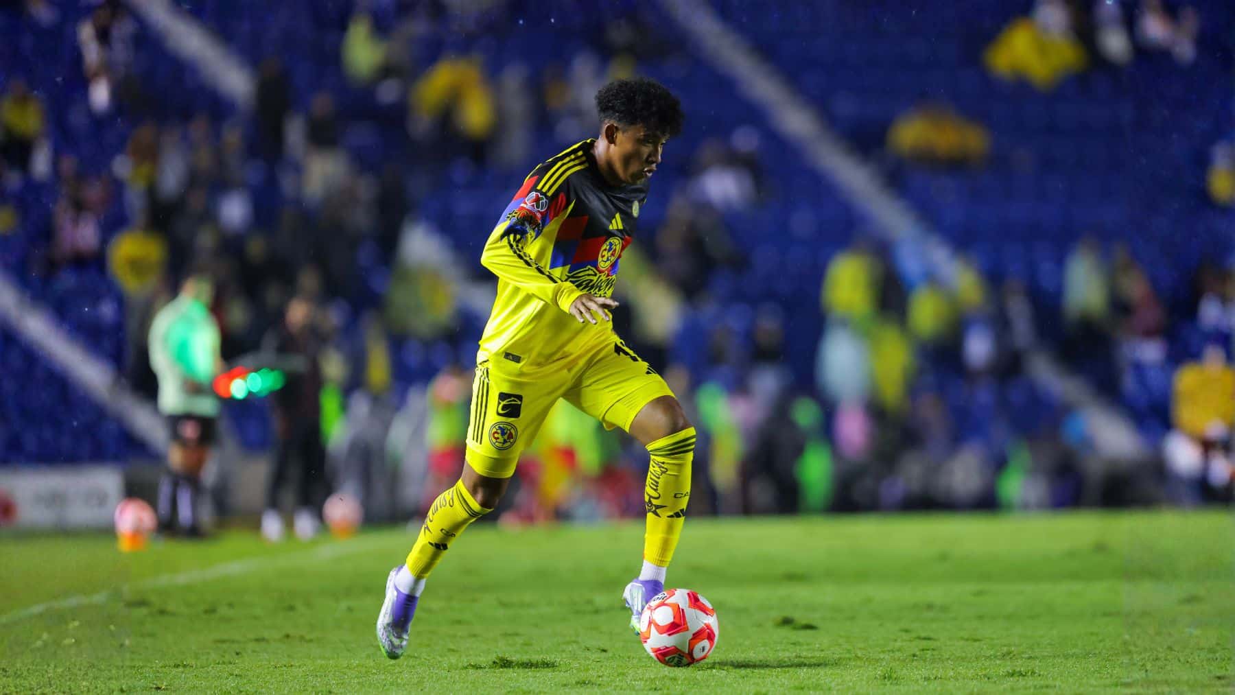 América, al Límite: Isaías Violante Profundiza la Herida en Coapa antes del Clásico Joven