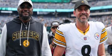 Mike Tomlin confía plenamente en Aaron Rodgers