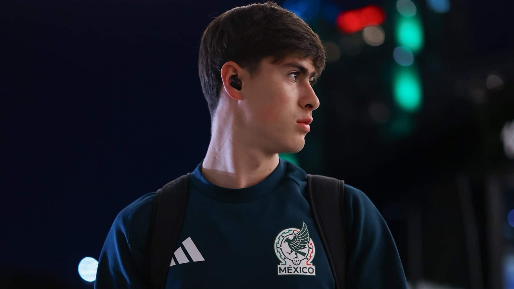 Hormiga González, contento de debutar con la Selección Mexicana